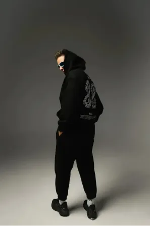 ETERNAL SCRIPT HOODIE BLACK Березань