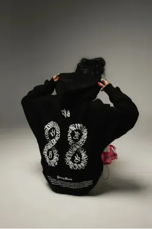 ETERNAL SCRIPT HOODIE BLACK Березань
