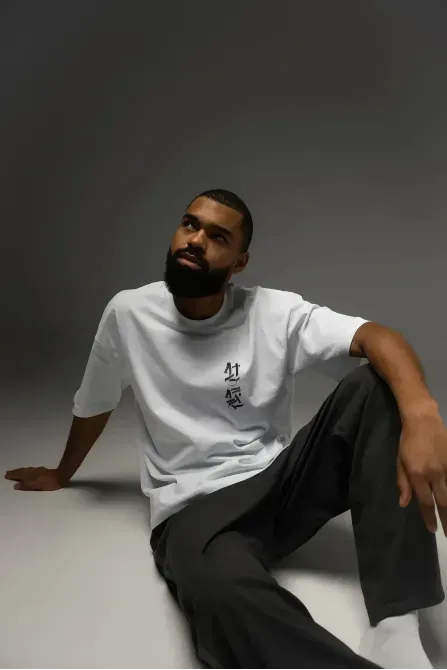 Футболка "VEIL OF MYSTERY" WHITE Березань - фото 3