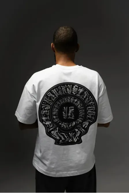 Футболка "VEIL OF MYSTERY" WHITE Березань - фото 1