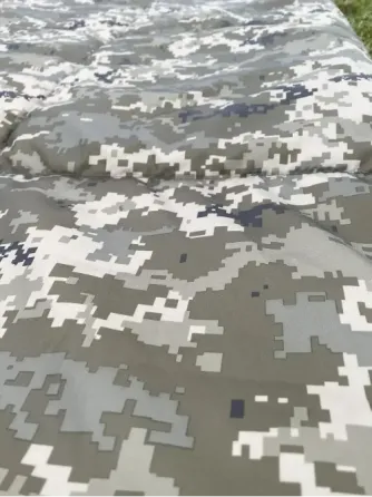 Спальний мішок зимовий (ковдра з капюшоном) Піксель 210 х 73 см Березань