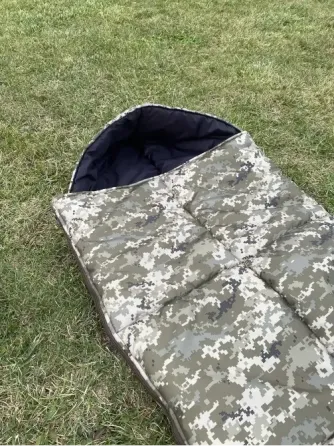 Спальний мішок зимовий (ковдра з капюшоном) Піксель 210 х 73 см Березань