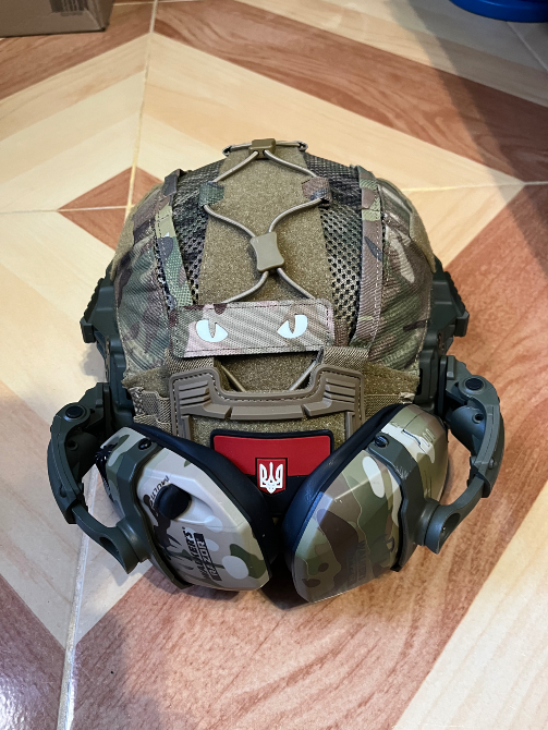 Балістичний шолом FAST (Multicam, розмір M) + ліхтарик + активні навушники Walker Razor Ужгород - фото 1