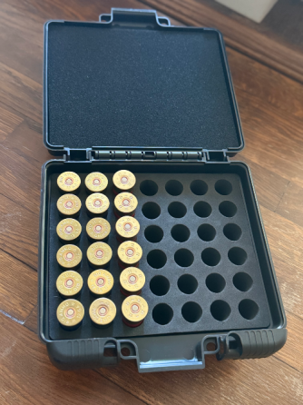 Продам кейс під набої 12 калібру Дніпро