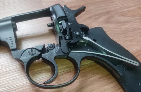 Наган "ГРОМ" с трёхкамерный глушителем. Київ