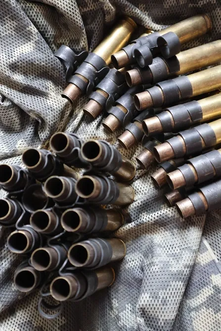 Сувенір стрічка кулеметна 12.7х99 14 гільз Харків - фото 3