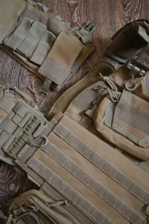 Плитоноска з підсумками (без плит) Tan Харків