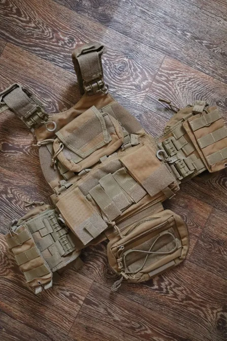 Плитоноска з підсумками (без плит) Tan Харків - фото 1