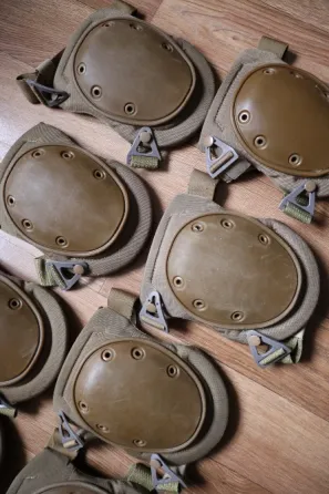 Наколінники Knie-Protektoren, hart, KBS-SK армії Німеччини Харків