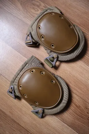 Наколінники Knie-Protektoren, hart, KBS-SK армії Німеччини Харків