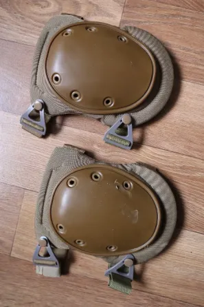 Наколінники Knie-Protektoren, hart, KBS-SK армії Німеччини Харків