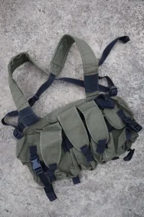 Нагрудник Олива Харків