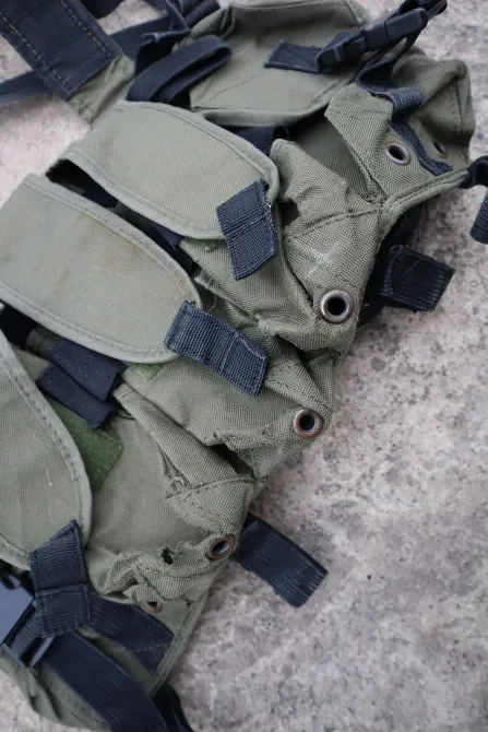 Нагрудник Олива Харків - фото 2