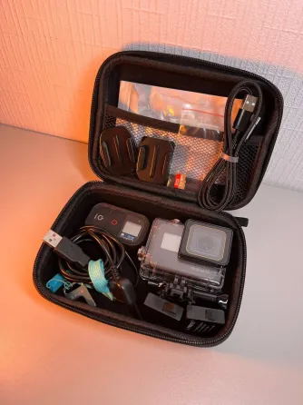 Екшн-камера GoPro Hero 5 з пультом дистанційного керування Гуляйполе