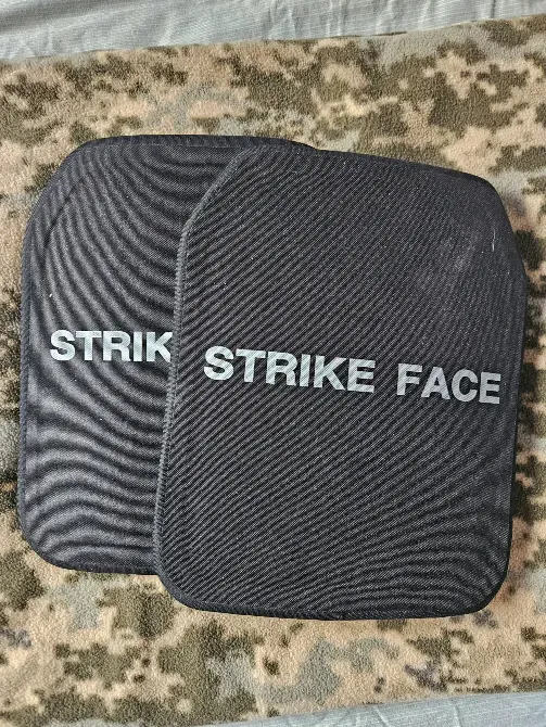 Керамическая бронеплита Strike Face 6-го класса Al2O3 3.7 kg (10+12) NIJ IV 27 х 33 см. Черный Київ - фото 1