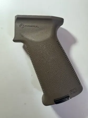 Пістолетне руків'я для АК від MAGPUL Слов'янськ