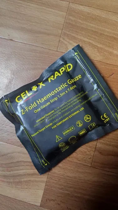 Бинт гемостатичний (кровоспинний), CELOX RAPID Z-hold, 1, 5 х 7, 6 см Харків - фото 1