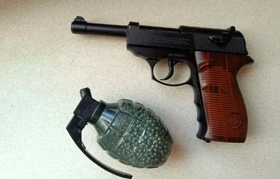 Продам пневматичний пістолет Crosman C41 (калібр 4.5 мм) / Walther P38 Харьков