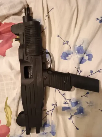 Узі автомат Київ