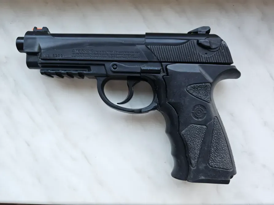 Пневматичний пістолет газобалонний Crosman C31 Київ - фото 2