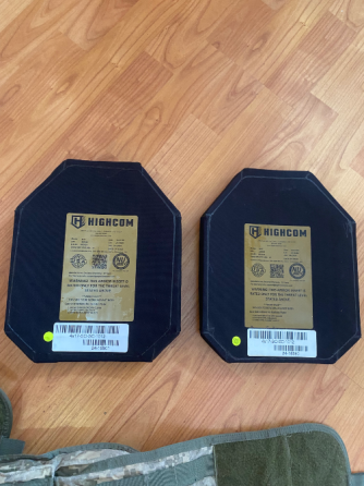 Продам комплект бронеплит HIGHCOM 4S17 — 2 шт. Дніпро