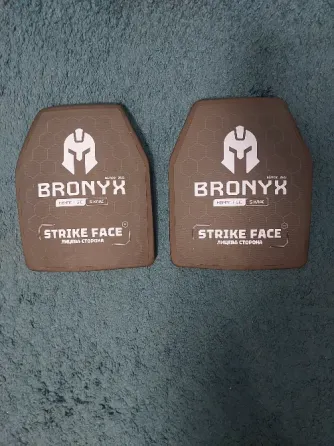 Продам плити в бронежилет фірми BRONIX розмір L та M Українка